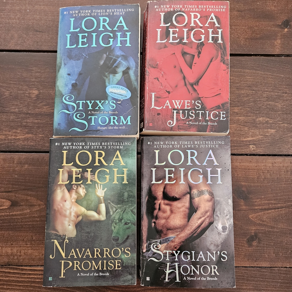 Lora Leigh Breeds Series Books #16-#19 Pocket Size Paperback‎ Bundle